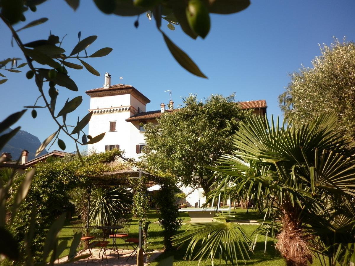 Residence La Colombera Riva del Garda Exterior photo